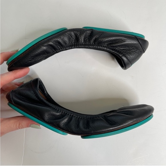 Tieks Ballet Flat Shoes Black Size 7 - Picture 5 of 8